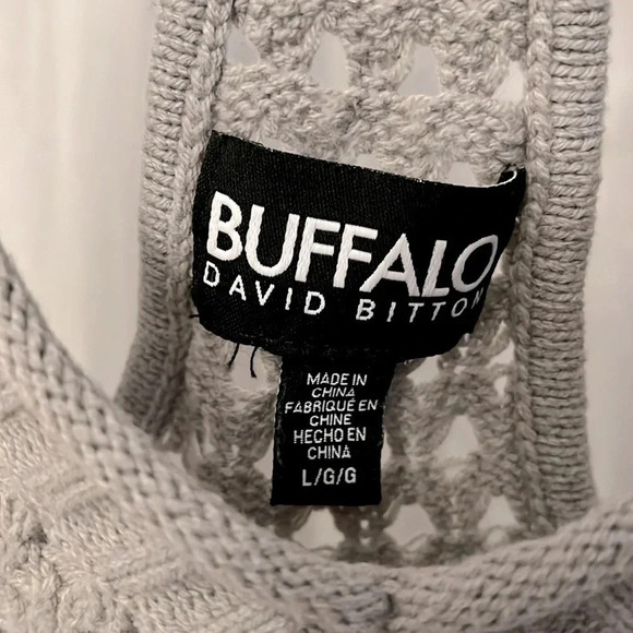 BUFFALO  Cotton Crop V-Neck Sweater Cutout Back, Size L - Picture 6 of 7